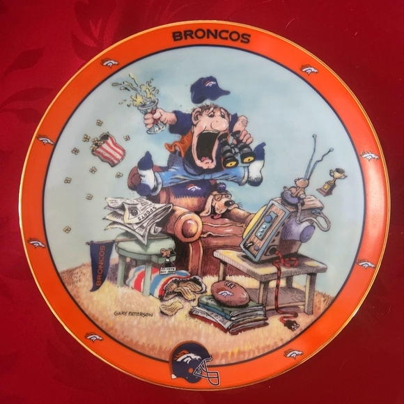 Danbury Mint Other - Broncos Collectible Plate "The Ultimate Broncos Fan"